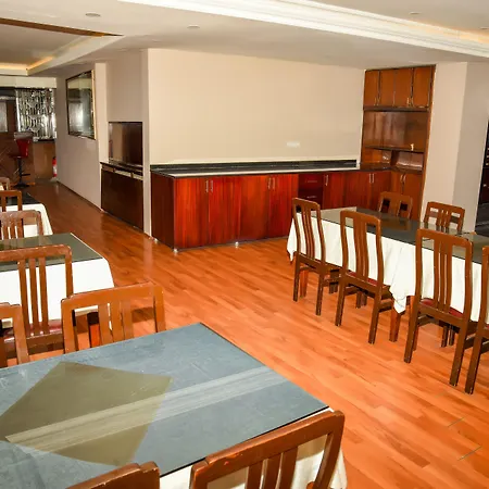 Arti Oldcity Hotel 3*