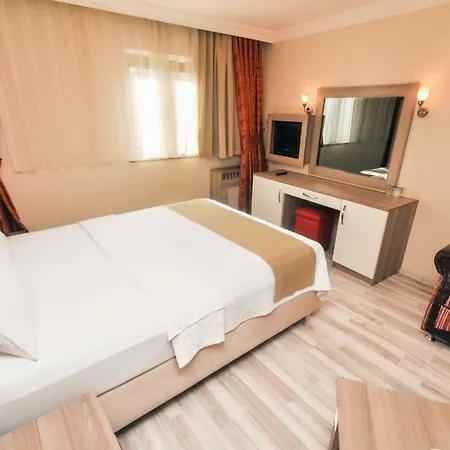 Arti Oldcity Hotel 3*