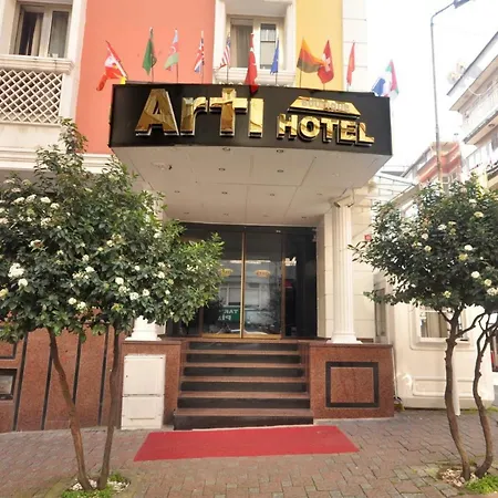 Arti Oldcity Szálloda 3*